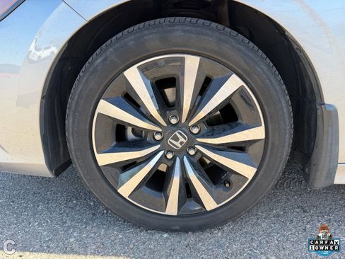 Used 2022 Honda Civic EX image 6