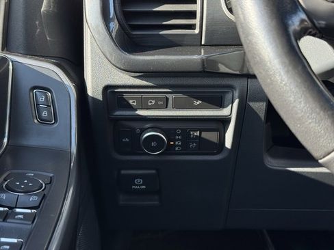 Certified 2022 Ford F150 XLT w/ Equipment Group 302A High image 33