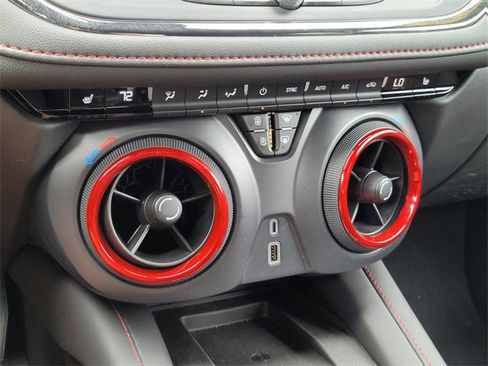 Used 2025 Chevrolet Blazer RS image 32