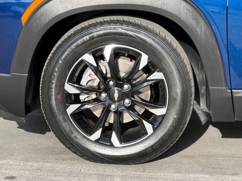 Used 2022 Chevrolet TrailBlazer LT w/ Sun and Liftgate Package image 33