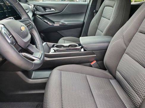 Used 2025 Chevrolet Equinox LT AWD/4WD image 10