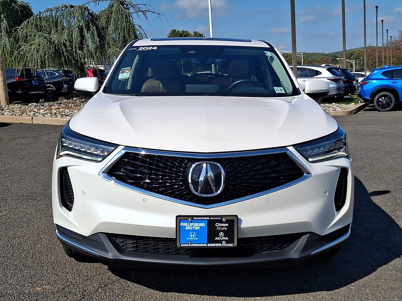 Used 2024 Acura RDX w/ Technology Package AWD/4WD image 2