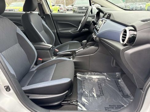 Used 2023 Nissan Versa SV image 24