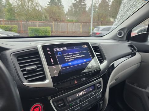 Used 2019 Honda Ridgeline RTL-E image 22