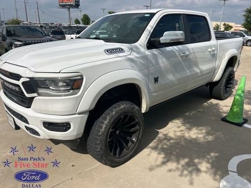 Used 2021 RAM 1500 Big Horn AWD/4WD image 1