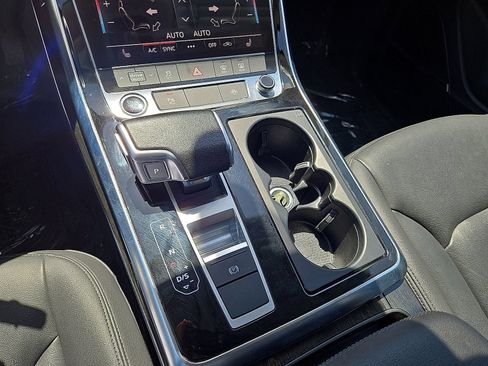 Used 2024 Audi Q7 3.0T Premium Plus AWD/4WD image 30