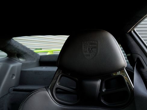 Certified 2018 Porsche 911 GT3 image 18