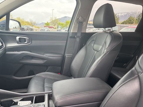 Certified 2024 Kia Sorento S w/ Panoramic Sunroof Package image 6