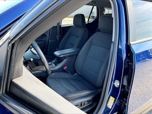 Used 2022 GMC Terrain SLE w/ Driver Convenience Package FWD image 10