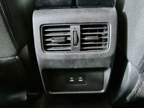 Used 2025 Nissan Rogue SV AWD/4WD image 28