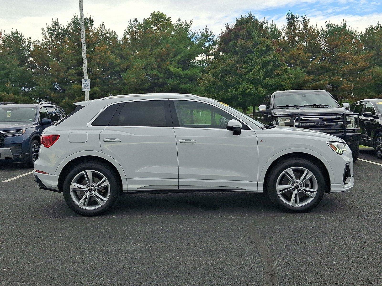 Used 2024 Audi Q3 2.0T Premium AWD/4WD image 7