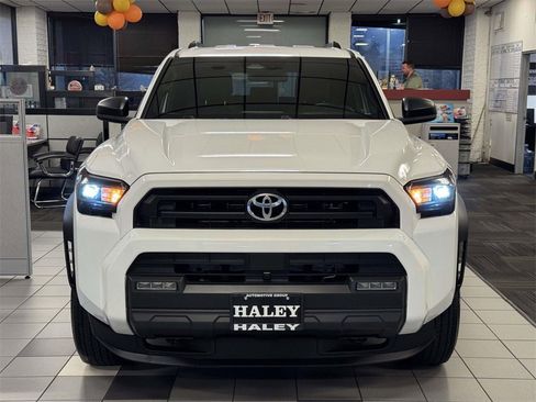 Used 2025 Toyota 4Runner SR5 image 25