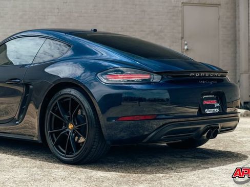 Used 2018 Porsche 718 Cayman RWD image 46