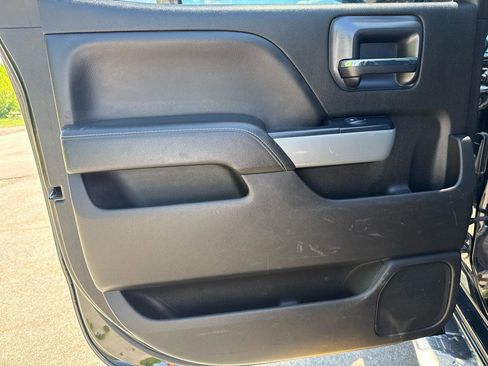 Used 2019 Chevrolet Silverado 2500 LTZ w/ Duramax Plus Package AWD/4WD image 18