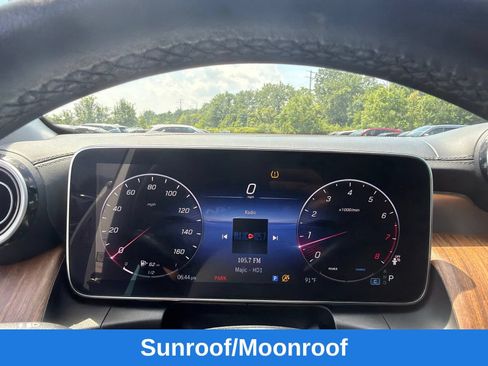 Used 2023 Mercedes-Benz GLC 300 4MATIC image 14