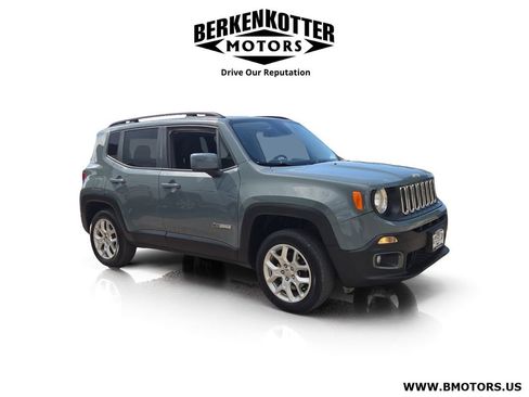Used 2017 Jeep Renegade Latitude w/ Cold Weather Group AWD/4WD image 1