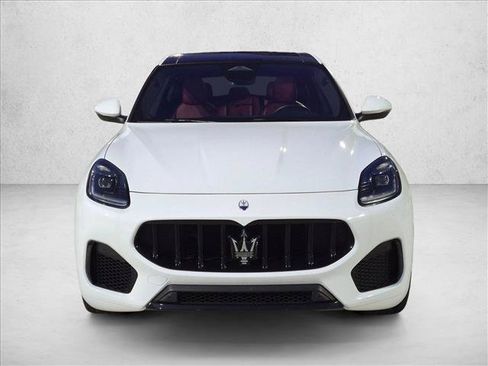 Used 2023 Maserati Grecale Modena AWD/4WD image 2
