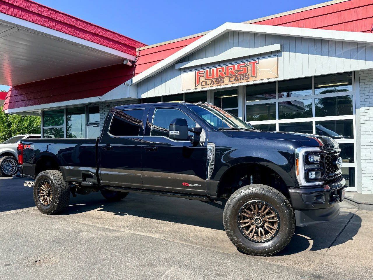 Used 2024 Ford F350 King Ranch w/ FX4 Off-Road Package AWD/4WD image 1
