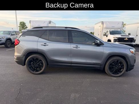 Used 2019 GMC Terrain SLE w/ Driver Convenience Package FWD image 4