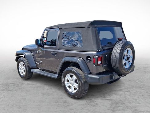 Used 2021 Jeep Wrangler Sport S image 3