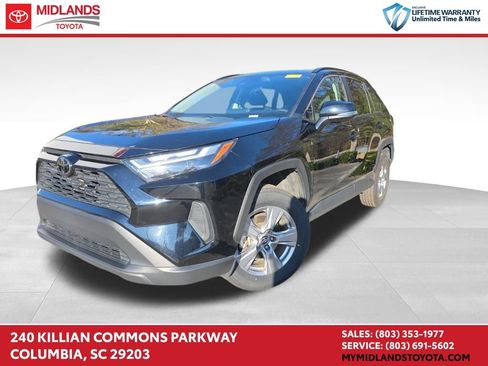 Used 2024 Toyota RAV4 XLE image 1