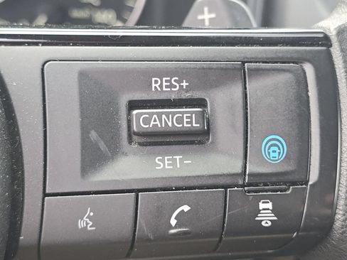 Used 2021 Nissan Rogue SV FWD image 30