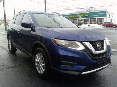 Used 2020 Nissan Rogue SV image 7