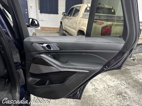 Used 2019 BMW X5 xDrive40i w/ Premium Package 2 AWD/4WD image 23