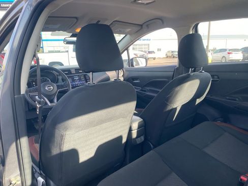 Used 2024 Nissan Versa SR image 19