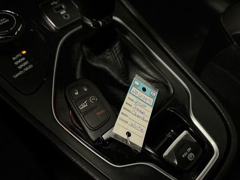 Certified 2022 Jeep Cherokee Limited image 40