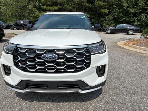 Used 2025 Ford Explorer Platinum w/ Ultimate Package RWD image 3
