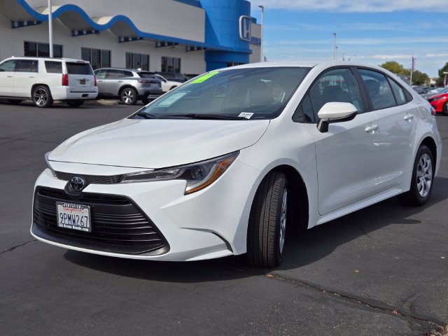 Used 2024 Toyota Corolla LE FWD image 8