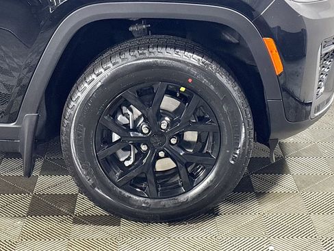 New 2026 Jeep Grand Cherokee Laredo image 24