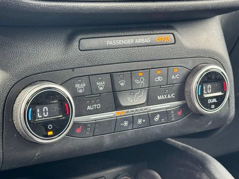 Used 2020 Ford Escape Titanium AWD/4WD image 18