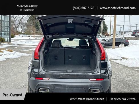 Used 2022 Cadillac XT4 Luxury w/ Cold Weather Package image 23