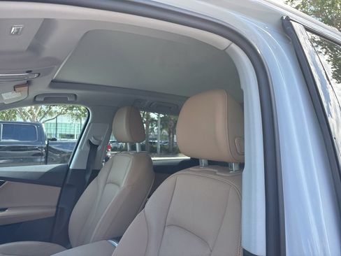 Certified 2023 Audi Q7 3.0T Premium Plus AWD/4WD image 7
