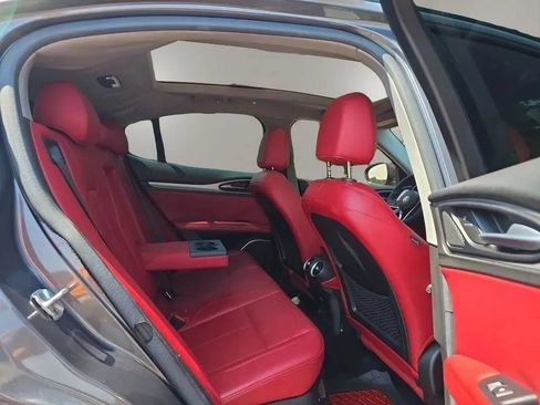 Used 2019 Alfa Romeo Stelvio Sport w/ Quick Order Package 22K Sport RWD image 45