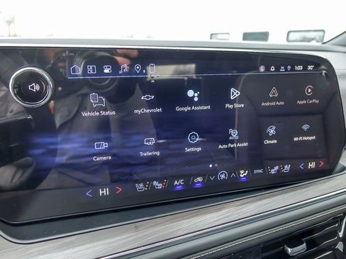 New 2026 Chevrolet Suburban Premier AWD/4WD image 28