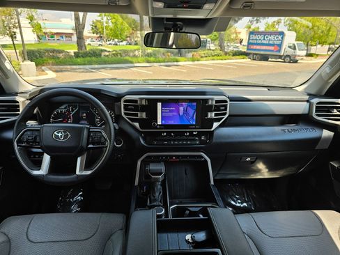 Used 2024 Toyota Tundra SR5 w/ SR5 Premium Package image 21