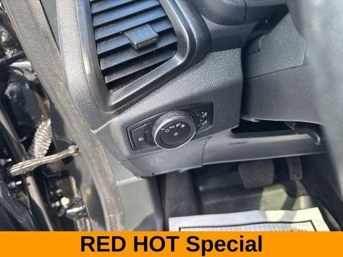Used 2021 Ford EcoSport SE w/ SE Convenience Package image 19