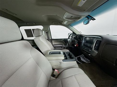 Used 2018 Chevrolet Silverado 1500 LT w/ All Star Edition image 27