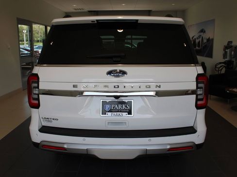 Used 2023 Ford Expedition Limited AWD/4WD image 29