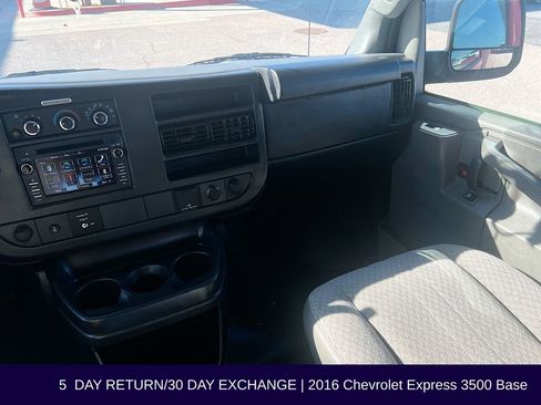 Used 2016 Chevrolet Express 3500 RWD image 27