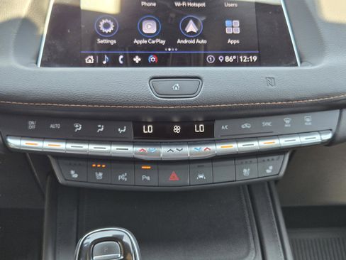 Used 2020 Cadillac XT4 Sport FWD image 15