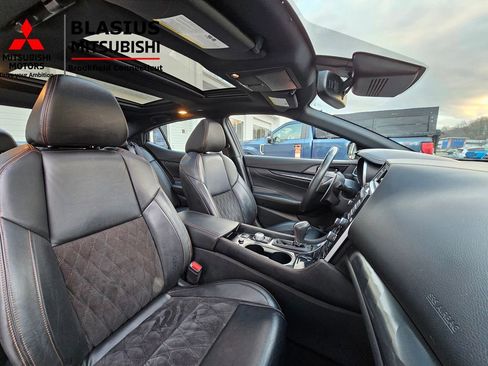Used 2019 Nissan Maxima SR w/ Premium Package image 16