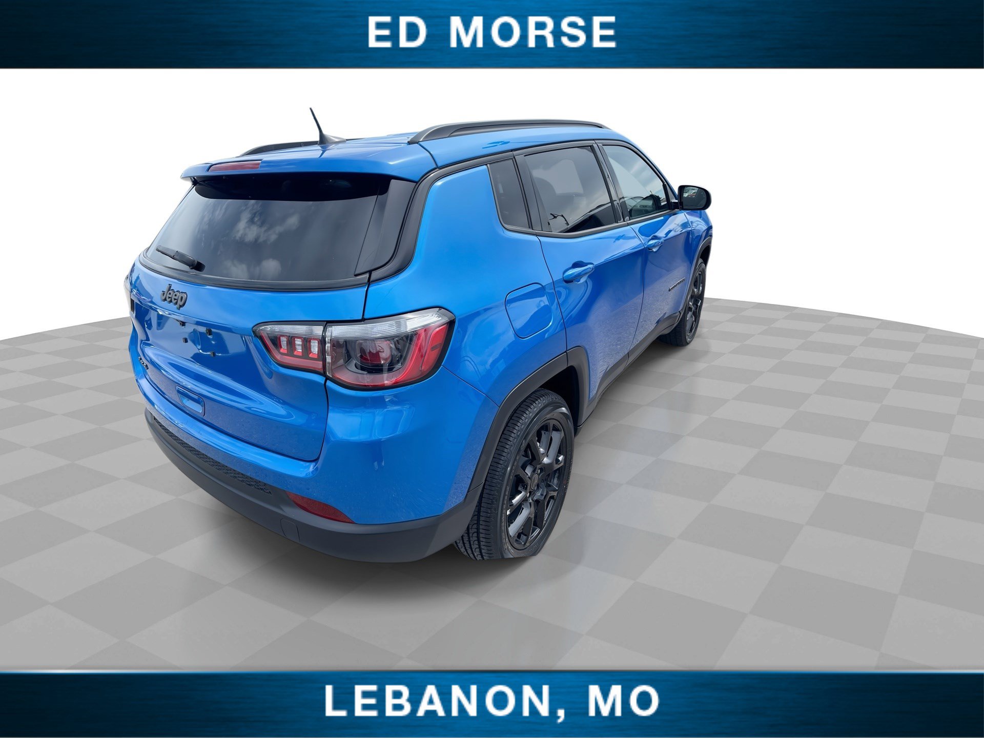 Used 2025 Jeep Compass Latitude w/ Convenience Group AWD/4WD image 8