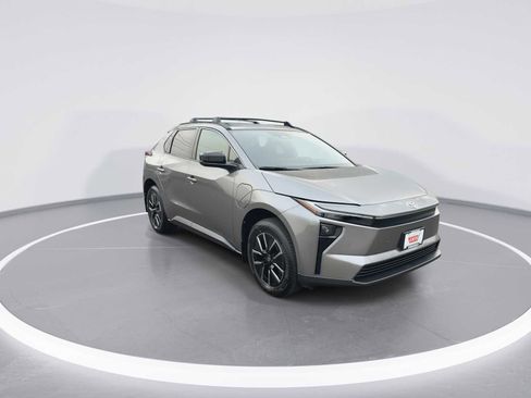 New 2026 Toyota bZ XLE Plus image 2