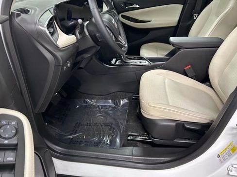 Used 2024 Buick Encore GX Preferred image 12