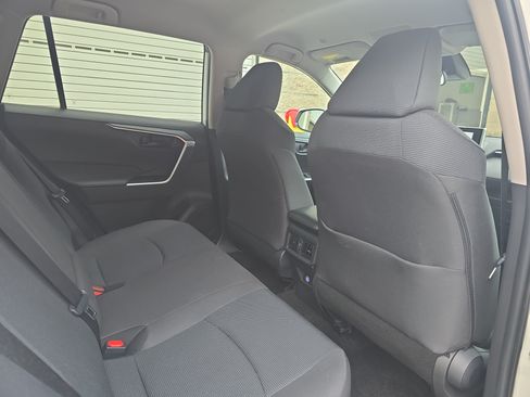 Used 2024 Toyota RAV4 LE FWD image 11