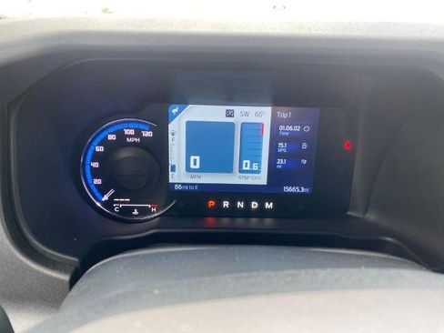 Certified 2024 Ford Bronco Black Diamond AWD/4WD image 18